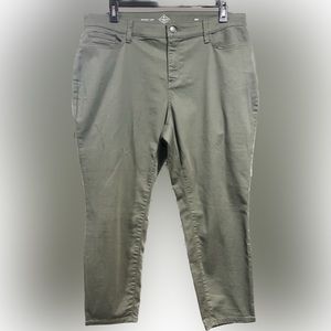 St John’s Bay Skinny Leg Pants